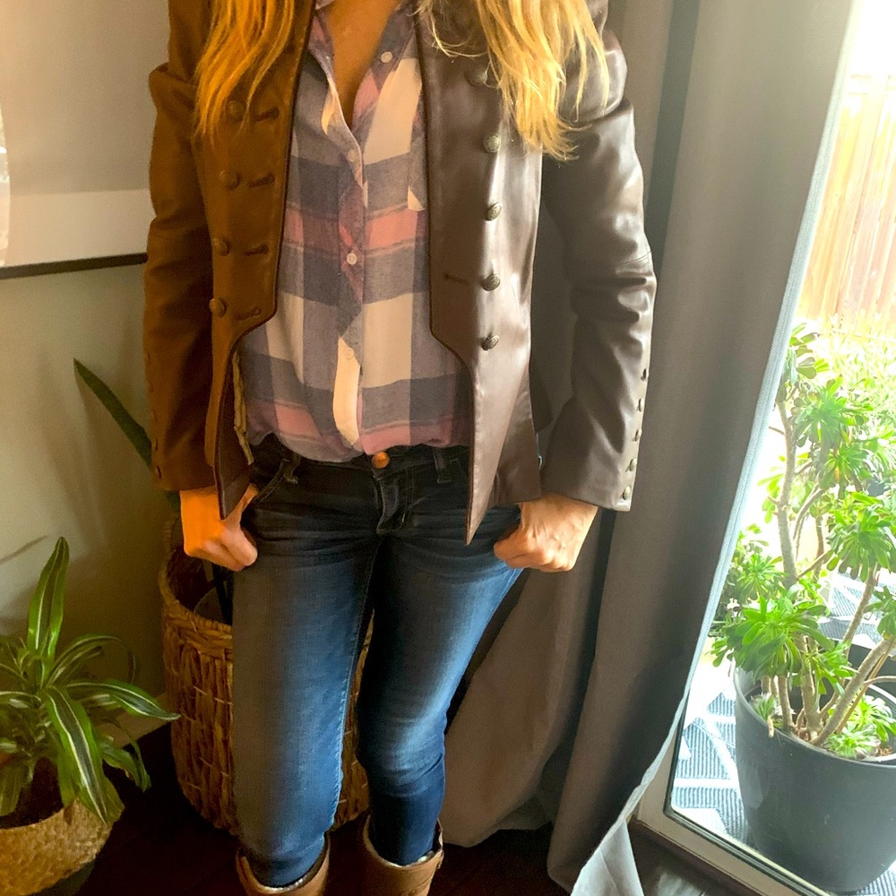 Worn two times shows off curves